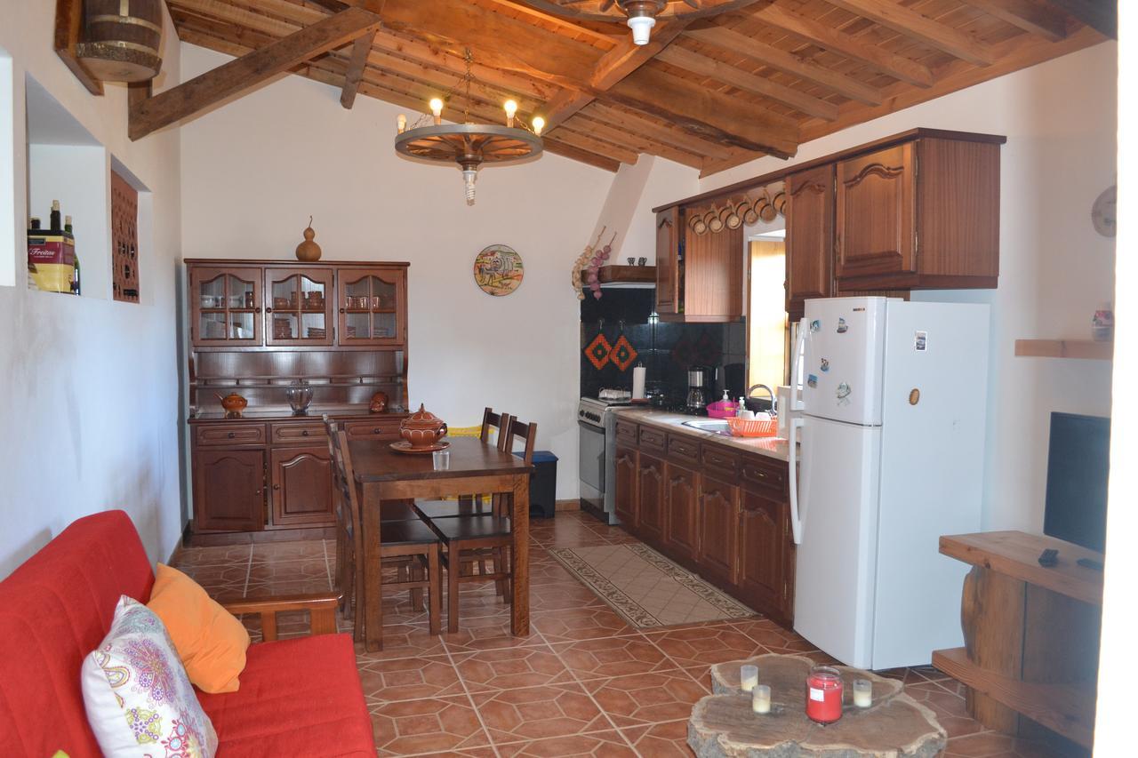 Adega Mendes Villa Porto Martins Bagian luar foto